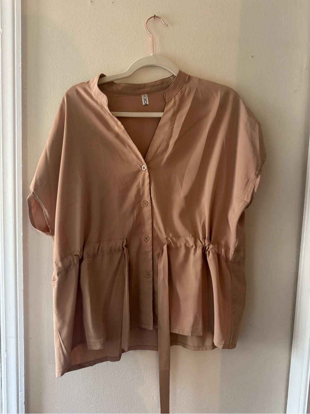 Women's Drawstring Button-Front Top - Beige
